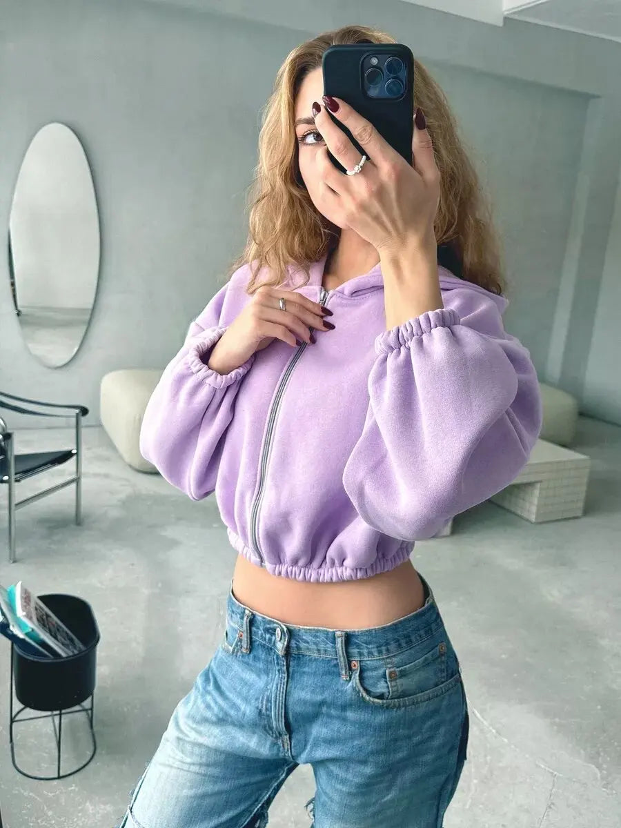 Chaqueta Corta con Capucha